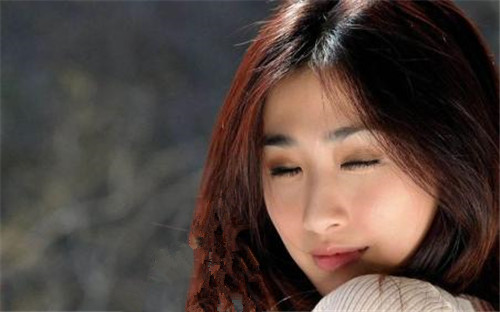 谁有韩国电影《奇怪的她》的百度云资源啊,分享一下呗千禧龙年电影网图片